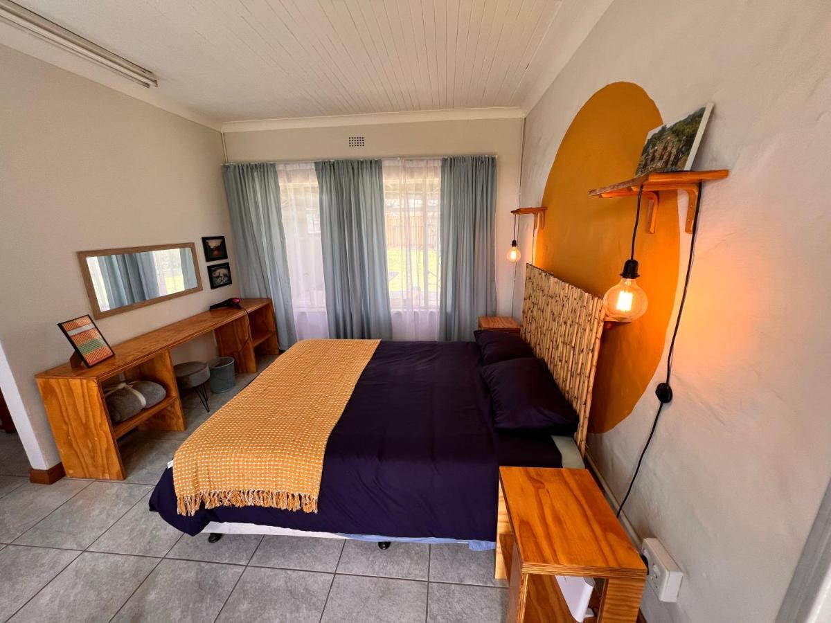 Firefly Budget Friendly Guest House Kempton Park Exterior foto